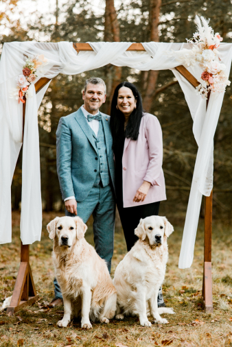 Ihr Weg zu uns…    Der Tag der Hochzeit ist ein so bedeutendes Erlebnis, so dass immer mehr Eheleute sich eine besondere, individuelle Zeremonie wünschen. Dies ist unsere Aufgabe.  Wir möchten Sie an diesem bedeutenden Tag begleiten, den schönsten Moment